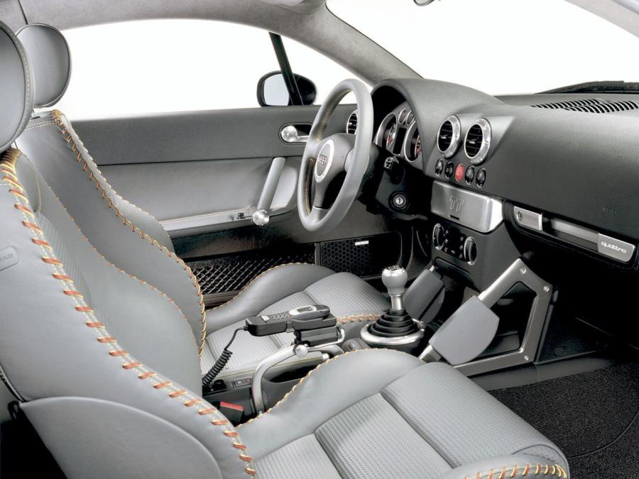  Audi TT Coupe (8N) 1998 года  (WW) (фото 12 из 25)